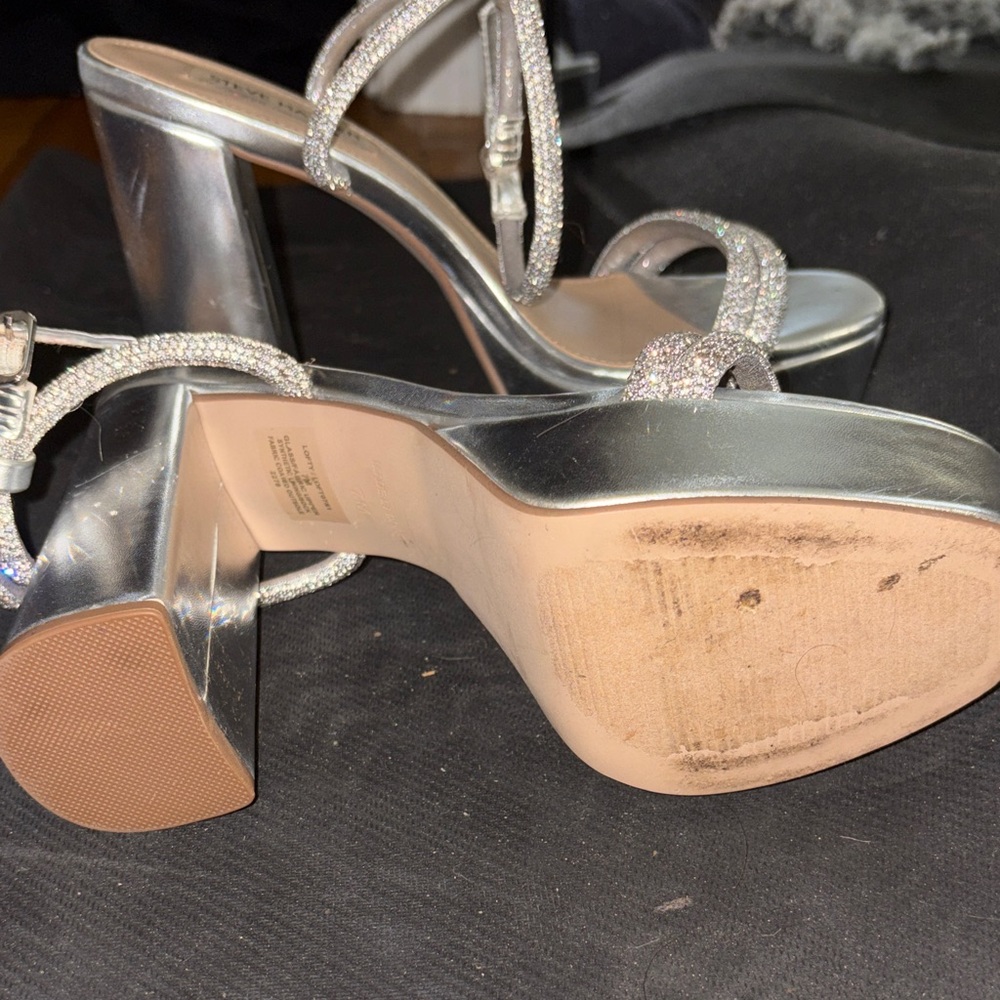 Steve Madden Metallic Gold Block Heels - Picture 6 of 7